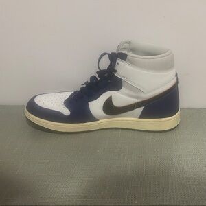 Nike Men's White and Blue High-Top Sneakers